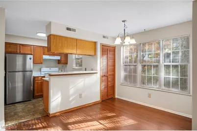 1110 Stoney Run Trail, Grandview Heights, OH 44147 - Photo 7