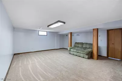 8835 Blitzen Road NW, North Canton, OH 44720 - Photo 29