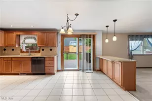 8835 Blitzen Rd NW, North Canton, OH 44720 - Photo 11