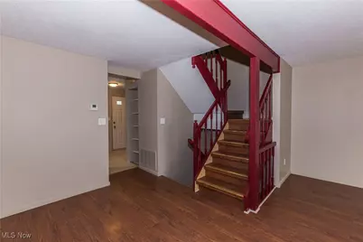 147 Quaker Ridge Drive, Akron, OH 44313 - Photo 13