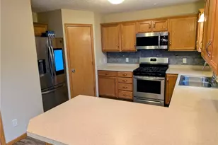 2464 Hazelnut Rd, Ravenna, OH 44266 - Photo 9