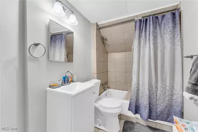 4512 Oak Park Avenue, Loveland, OH 44109 - Photo 27