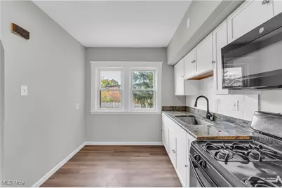 4512 Oak Park Avenue, Loveland, OH 44109 - Photo 7