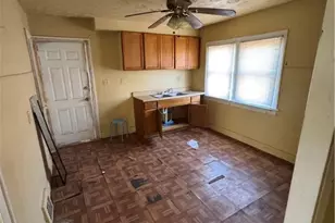 10902 Gay Ave, Loveland, OH 44105 - Photo 7