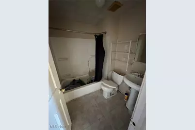 10902 Gay Avenue, Loveland, OH 44105 - Photo 9