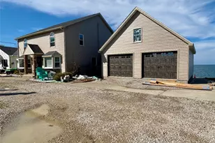 7 Ninevah Beach Dr, Ashtabula, OH 44004 - Photo 9