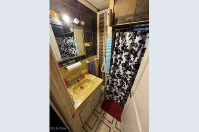 12510 Locke Avenue, Loveland, OH 44108 - Photo 5