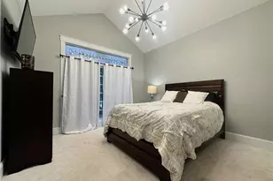 1002 Chestnut Cir SE, Warren, OH 44484 - Photo 9