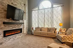 1002 Chestnut Cir SE, Warren, OH 44484 - Photo 13