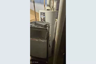 107 W Dalton Street, Akron, OH 44310 - Photo 11