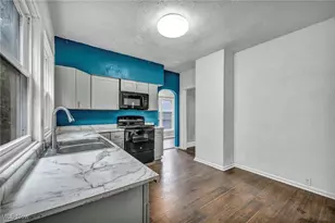 1677 Carlyon Rd, Loveland, OH 44112 - Photo 9