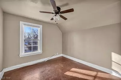 14410 Darwin Avenue, Loveland, OH 44110 - Photo 17