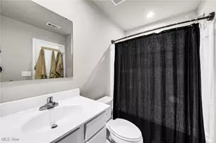 113 Palm Ct, Painesville, OH 44077 - Photo 13