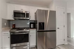 144 Prestwyck Ln, Elyria, OH 44035 - Photo 11