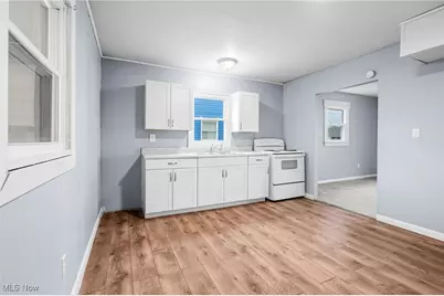 2012 Endrow Avenue NE, Canton, OH 44705 - Photo 11