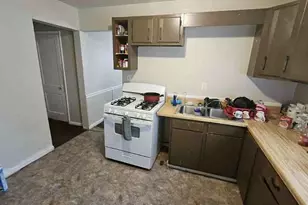 1093 Joy Ave, Akron, OH 44306 - Photo 5