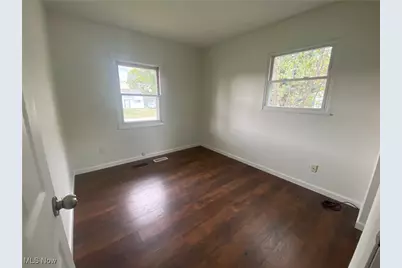 1273 Michigan Avenue, Lorain, OH 44052 - Photo 13