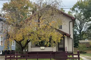 954 Pershing Rd, Zanesville, OH 43701 - Photo 1