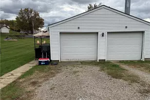 910 Orchard Hill Rd, Zanesville, OH 43701 - Photo 5