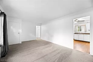 2627 Post Rd, Twinsburg, OH 44087 - Photo 9