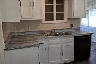 17111 Ridgeton Dr, Loveland, OH 44128 - Photo 9