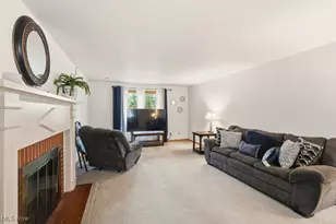 462 Pickwick Ln, Tallmadge, OH 44278 - Photo 3