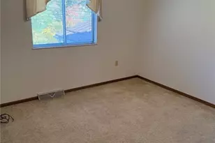 1720 Buena Vista Dr, Coshocton, OH 43812 - Photo 23