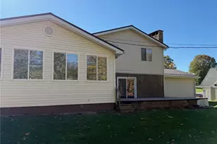 1720 Buena Vista Dr, Coshocton, OH 43812 - Photo 3