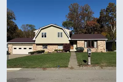 1720 Buena Vista Drive, Coshocton, OH 43812 - Photo 1