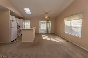 1471 Bancroft St, Cuyahoga Falls, OH 44221 - Photo 7