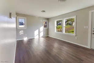 116 Kent Way, Weirton, WV 26062 - Photo 5