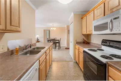 4703 Hills and Dales Road NW #304, Canton, OH 44718 - Photo 13