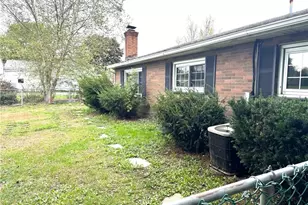 4481 Broadway Ave NE, Louisville, OH 44641 - Photo 7