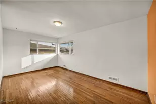 1691 E Parkhaven Dr, Green Hills, OH 44131 - Photo 11