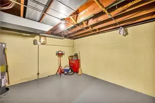 1691 E Parkhaven Dr, Green Hills, OH 44131 - Photo 33