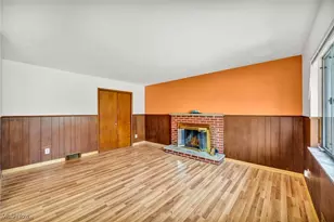 1691 E Parkhaven Dr, Green Hills, OH 44131 - Photo 9