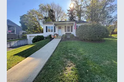 316 Carolina Avenue, East Liverpool, OH 43920 - Photo 1