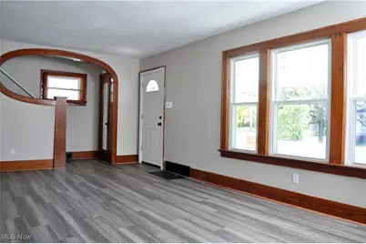 910 W 14th Street, Lorain, OH 44052 - Photo 3