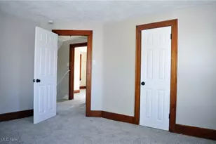 910 W 14th St, Lorain, OH 44052 - Photo 15