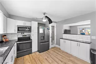 1280 Meadowview Ln, Amherst, OH 44001 - Photo 7