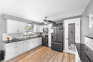 1280 Meadowview Ln, Amherst, OH 44001 - Photo 5