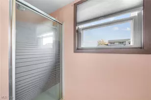 1280 Meadowview Ln, Amherst, OH 44001 - Photo 13