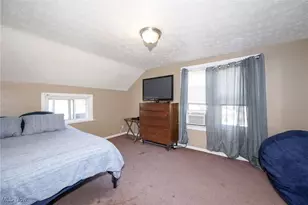 1174 Kohler Ave, Akron, OH 44314 - Photo 11