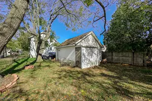 1174 Kohler Ave, Akron, OH 44314 - Photo 19