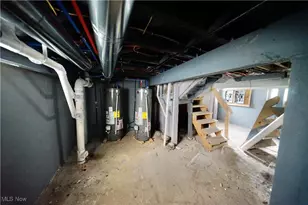 9905-9907 Zimmer Ave, Loveland, OH 44102 - Photo 15