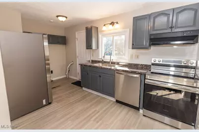 4186 Saint James, Brunswick, OH 44212 - Photo 9