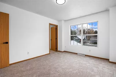 132 Warden Avenue, Elyria, OH 44035 - Photo 25