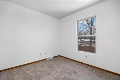 132 Warden Avenue, Elyria, OH 44035 - Photo 27