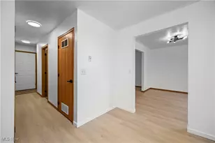 132 Warden Ave, Elyria, OH 44035 - Photo 13