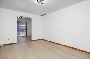 132 Warden Ave, Elyria, OH 44035 - Photo 5